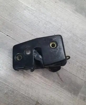 Volkswagen Multivan T4 Sliding door lock 701843604D