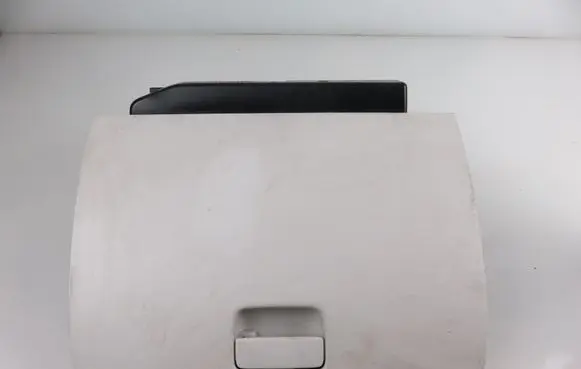 Suzuki Ignis Glove box 7341062R5