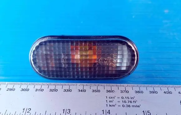 Volkswagen Golf IV Front fender indicator light 3B0949117C