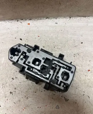 Audi A6 S6 C5 4B Tail light bulb cover holder B5831BL 32CD THK161