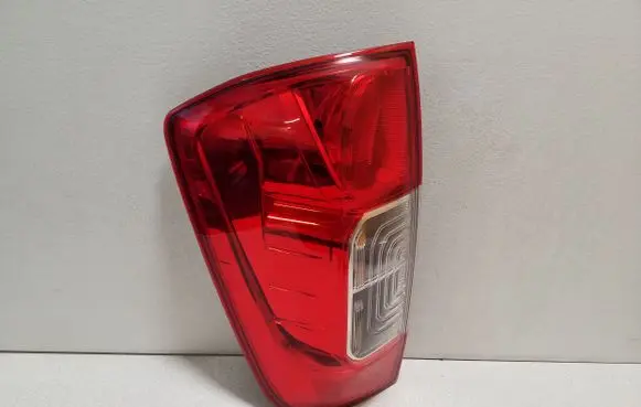 Nissan Navara D23 Rear/tail lights