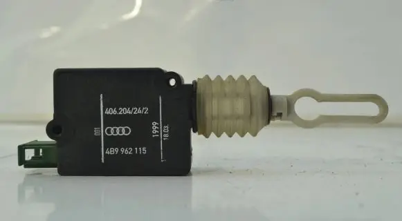 Audi A6 Allroad C5 Central locking motor 4B9962115 406204242