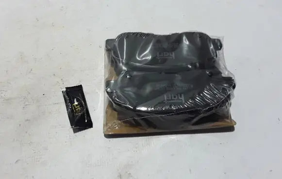 Renault Master III Brake pads (front) 7485121748