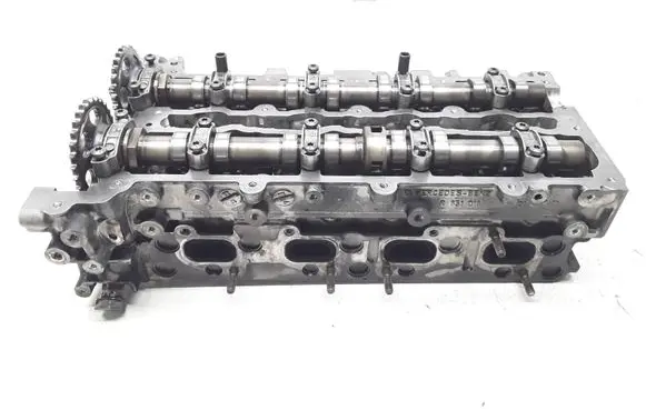 Mercedes-Benz C W204 Engine head R651016