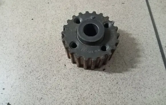 Seat Altea Crankshaft pulley 038105263F
