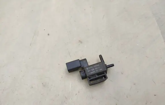 Audi A4 S4 B7 8E 8H Turbo solenoid valve 037906283C 72288000 04T268