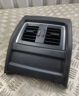 BMW 4 F32 F33 Rear air vent grill 9207330 16828110