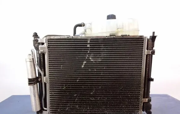 Nissan Note (E11) Coolant radiator 879790ZA