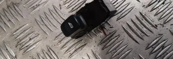 Volvo XC90 Electric window control switch 8685288