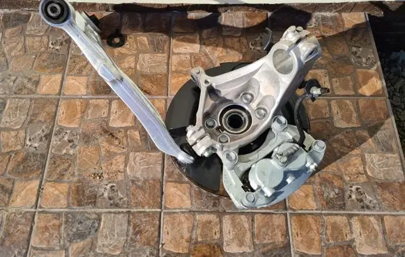 Volvo XC40 Front wheel hub