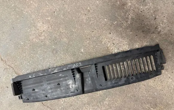 Seat Leon IV Front grill 5FA121329