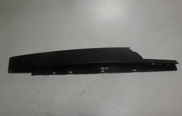 BMW 2 Active Tourer U06 Front door trim (molding) 8496315 MCARS8496315