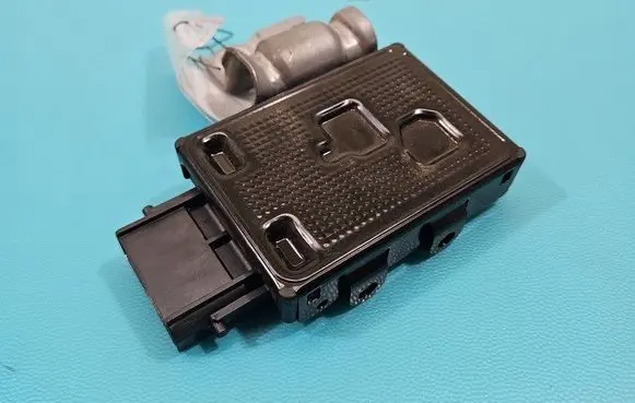Lexus IS III XE30 Central body control module 89571-34070 IMPRK1502369