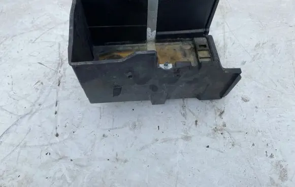 Ford Focus Battery box tray C346