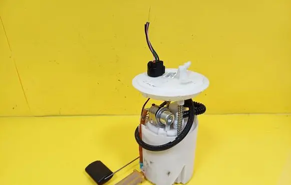Hyundai i30 In-tank fuel pump 311101H000