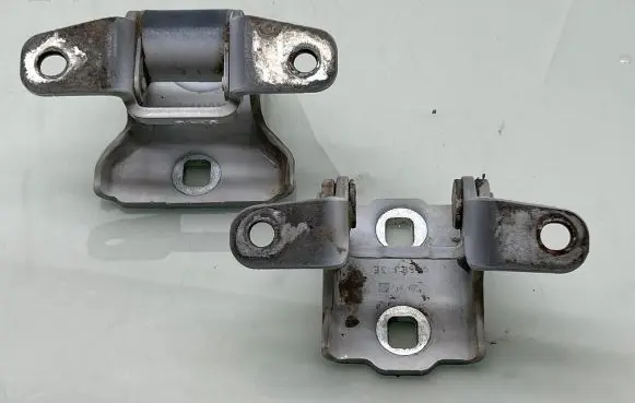 Opel Meriva B Rear door hinge set 92166026