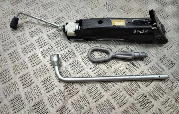 Mini One - Cooper Coupe R56 Lift Jack 7649497