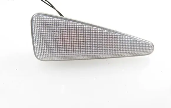 Dacia Sandero Front fender indicator light