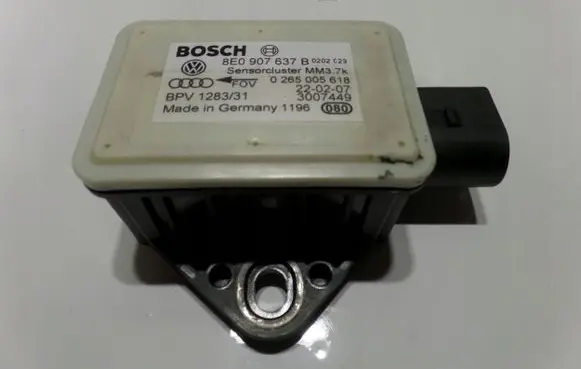 Audi A4 S4 B7 8E 8H ESP acceleration yaw rate sensor 8E0907637B