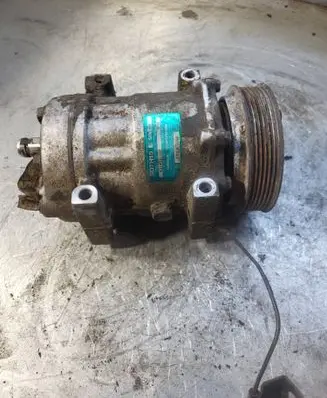 Mitsubishi Carisma Air conditioning (A/C) compressor (pump) SD7H15 7700872158 4314311834