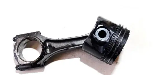 Opel Vectra B Piston with connecting rod 645