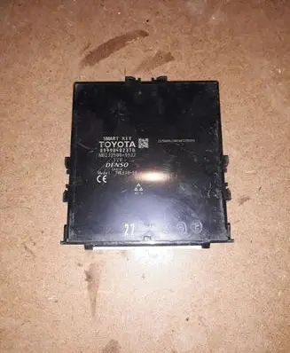 Toyota Auris E180 Other control units/modules 8999002370