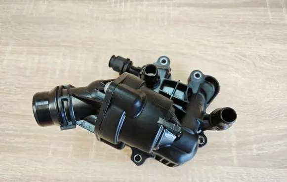 BMW 4 G22 G23 G24 G26 Thermostat 8581627