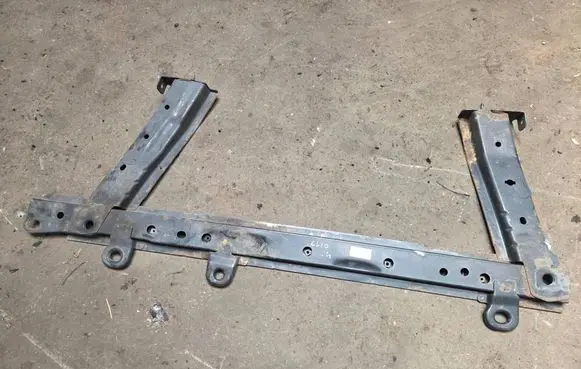 Renault Clio IV Radiator support slam panel bracket 