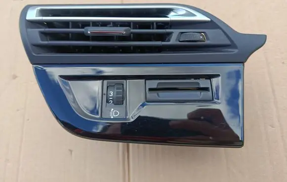 Citroen C4 II Picasso Dashboard side air vent grill/cover trim 967797647A 967797677A
