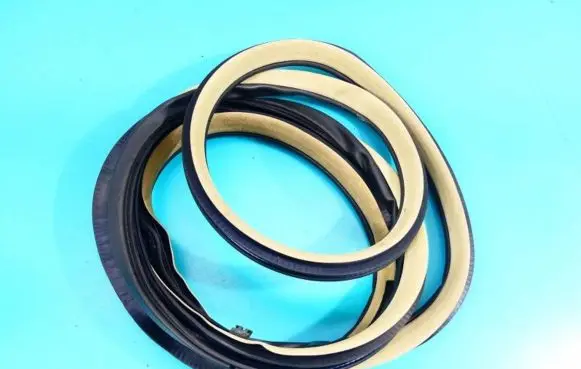 Rubber seal rear door