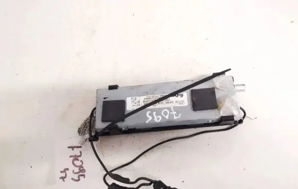 Cadillac SRX Antenna control unit 25771731