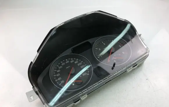 Volvo S40 Speedometer (instrument cluster) 31296228