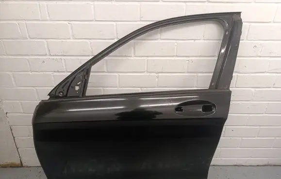 Mercedes-Benz GLC X253 C253 Front door
