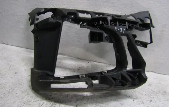 BMW 4 G22 G23 G24 G26 Front bumper mounting bracket 8078612
