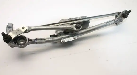 BMW M3 e92 Front wiper linkage and motor 6978264