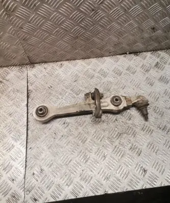 Audi A4 S4 B5 8D Front lower control arm/wishbone