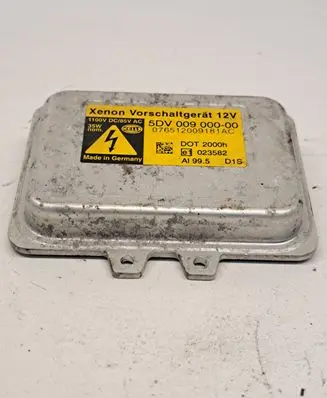 BMW 5 E60 E61 Headlight ballast module Xenon 023582 5DV00900000