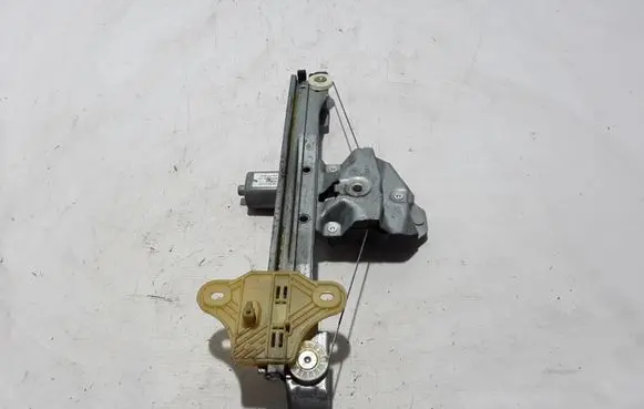 Renault Captur Rear window lifting mechanism without motor 827009380R