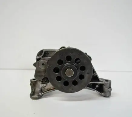 Volkswagen Golf VI Oil pump 03L115263 03L115105C