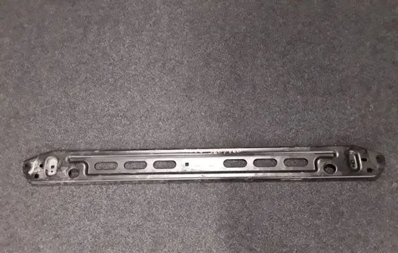 Volvo V60 Radiator mount bracket 31368100