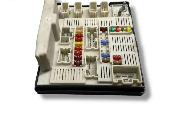 Renault Scenic II - Grand scenic II Fuse module 8200481866 519158075 7190305445
