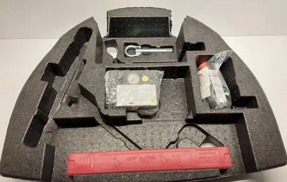 Toyota Auris E180 Glove box in trunk 6477702200