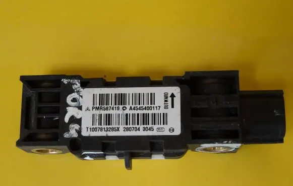 Mitsubishi Colt Airbag deployment crash/impact sensor PMR587419