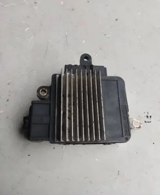 Toyota RAV 4 (XA40) Fan control module 8925730110 4993003570