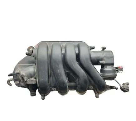 Volkswagen PASSAT B6 Intake manifold 06F133210M