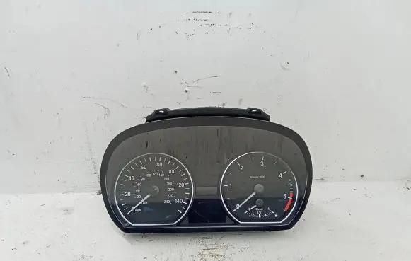 BMW 1 E81 E87 Speedometer (instrument cluster) 1041568