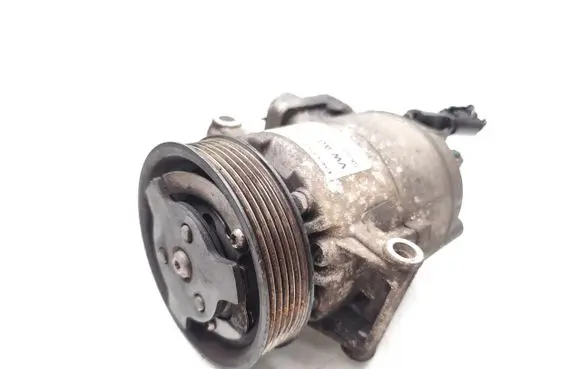 Volkswagen PASSAT B7 Air conditioning (A/C) compressor (pump) 5N0820803E
