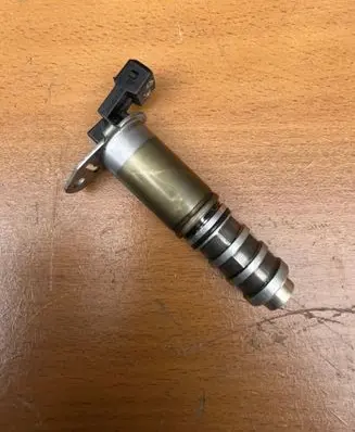 BMW 3 E90 E91 Camshaft vanos timing valve 8605123 1136860513