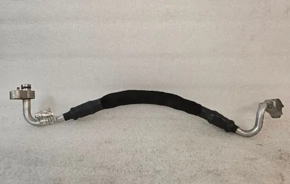 Air conditioning (A/C) pipe/hose
