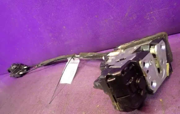 Nissan Versa Front door lock